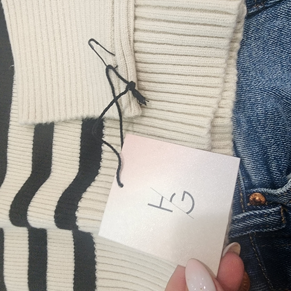 [ HAPPILY GREY] New w/ tags! CUTEST  cream/ navy striped COLLARED v-necK SWEATER - Picture 7 of 16